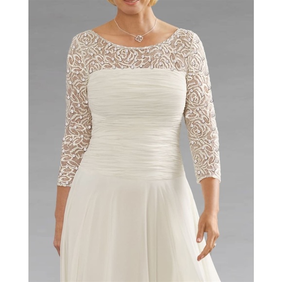 NWT A-Line Mother of the Bride Dress Elegant Jewel Neck IN CHAMPAGNE - Picture 3 of 5